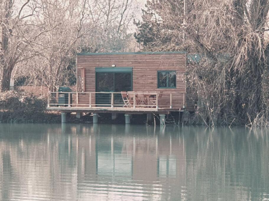 Apartment Les Pieds Dans L'eau La Campagne A La Saint-Doulchard